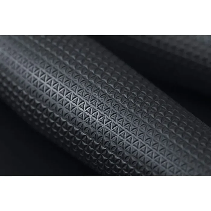 Kuryakyn Thresher Grips for Indian Satin Black